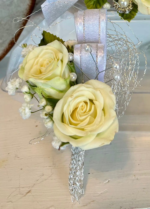 Custom Premium Boutonnière