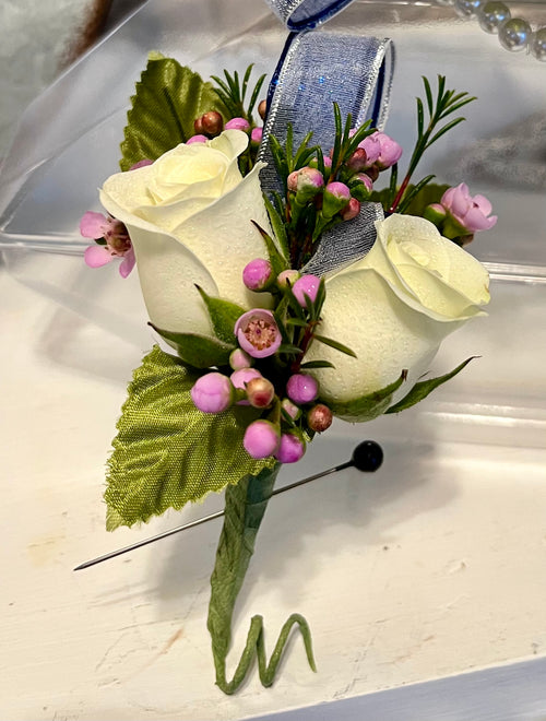 Custom Deluxe Boutonnière