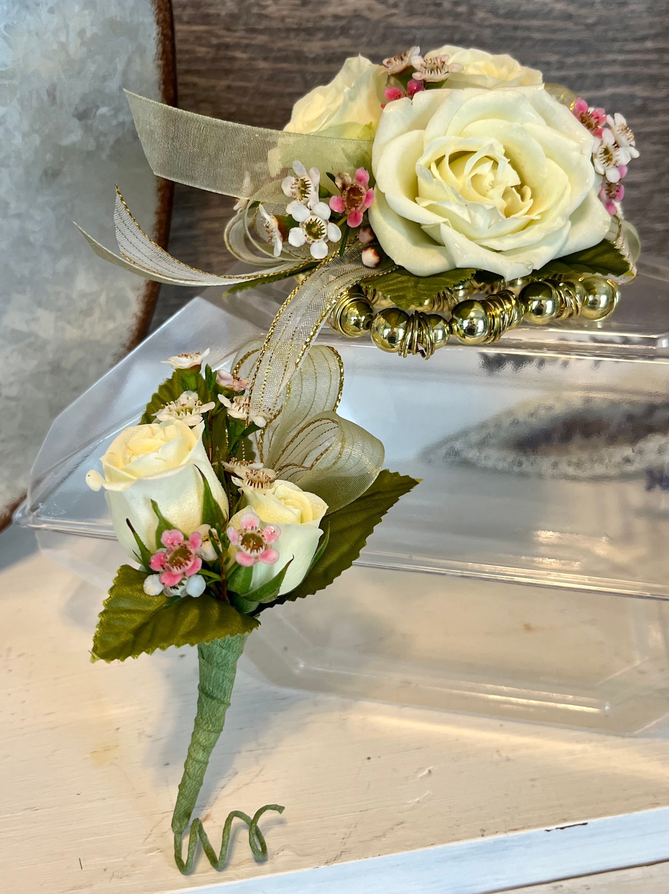 Boutonniere/Corsage Package