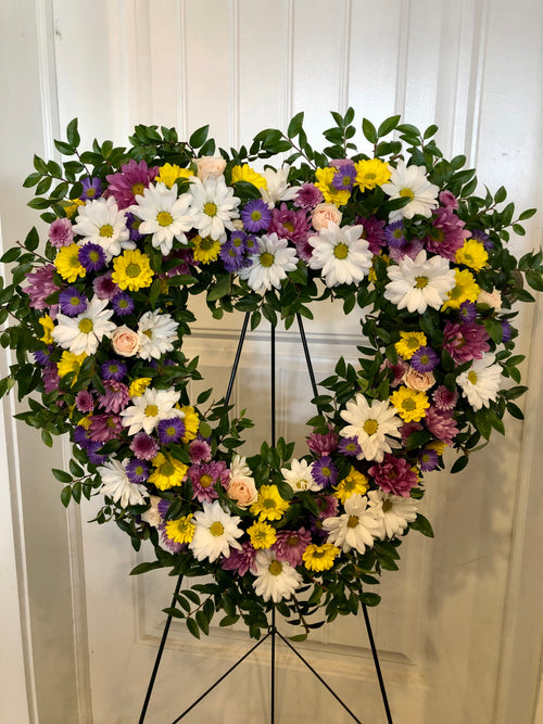 Standing Heart Wreath- The Jennifer