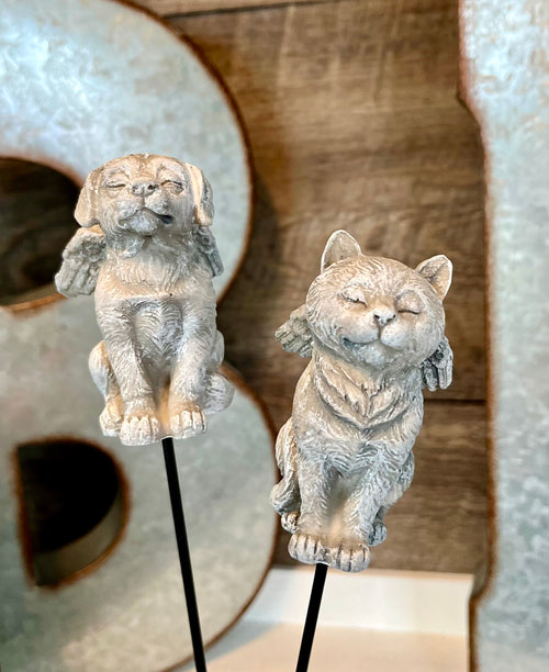 Mini Cat or Dog Statue